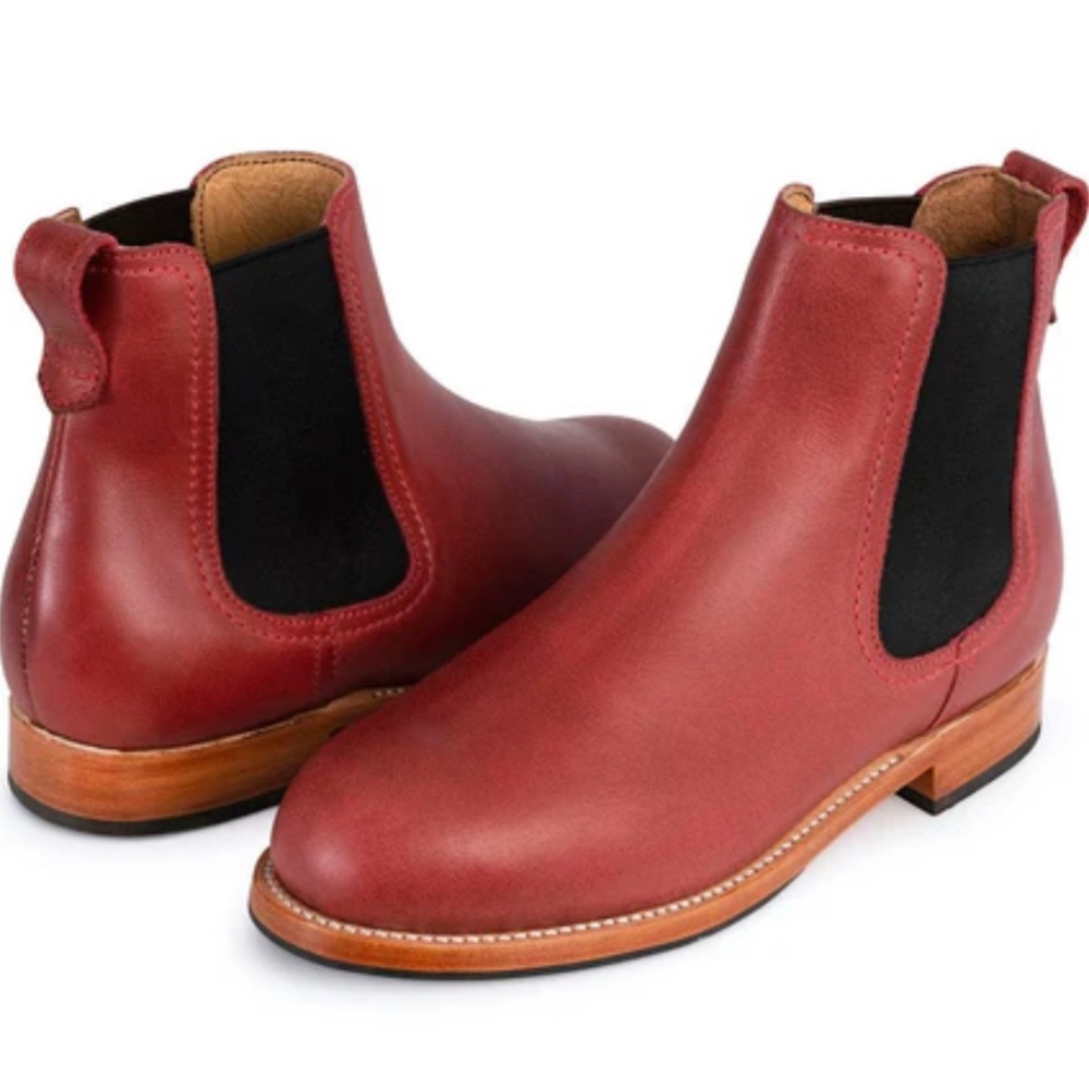 Adelante Mérida Red Leather Chelsea Boots 10E Wide